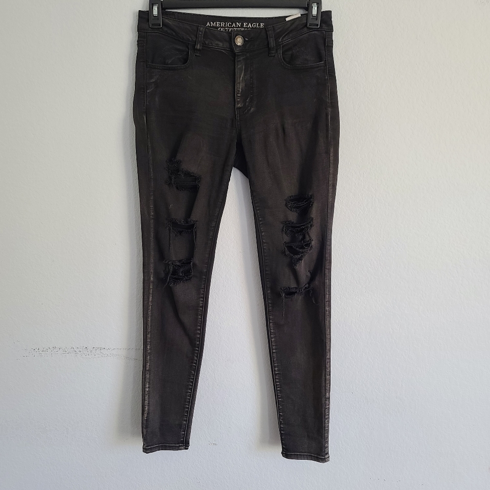 American Eagle Outfitters Jegging Jeans distressed  super stretch black …